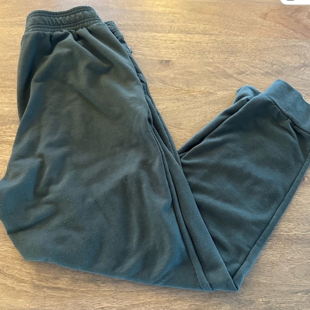 Eddie Bauer women’s sweatpants - Picture 2 of 8